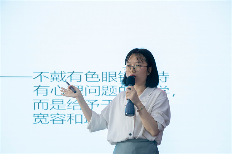 tWPY_1726745004230009021.jpg 4.jpg