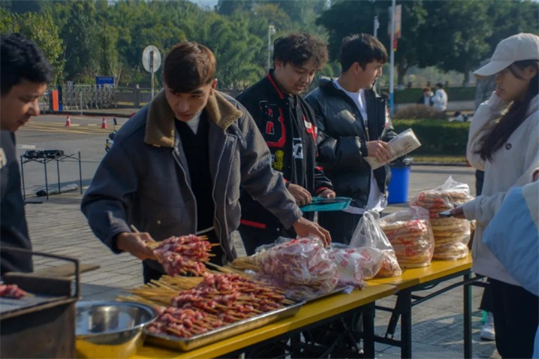 uvBS_1737203041617025458.jpg 38.jpg