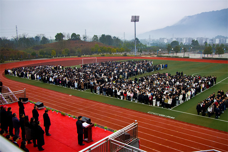 AzmQ_1740640286411079106.jpg retouch_2025022608542406.jpg