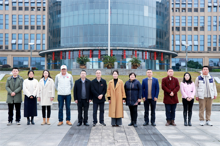 EbIJ_1742111842179059647.jpg retouch_2025031315583697.jpg