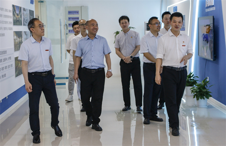 iZWg_1745340305829087130.jpg _MG_6404.jpg