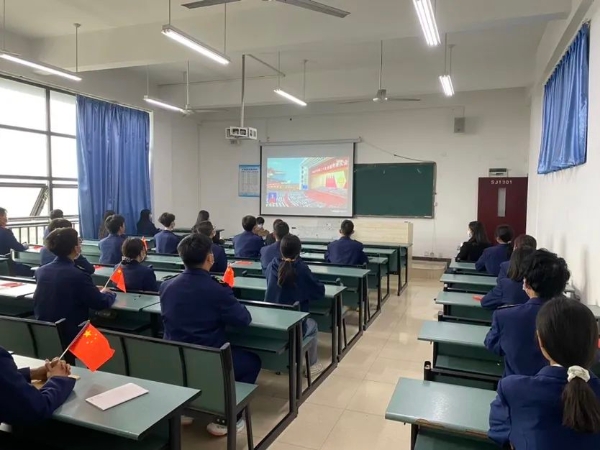 1668515540024042821.jpg 640.jpg